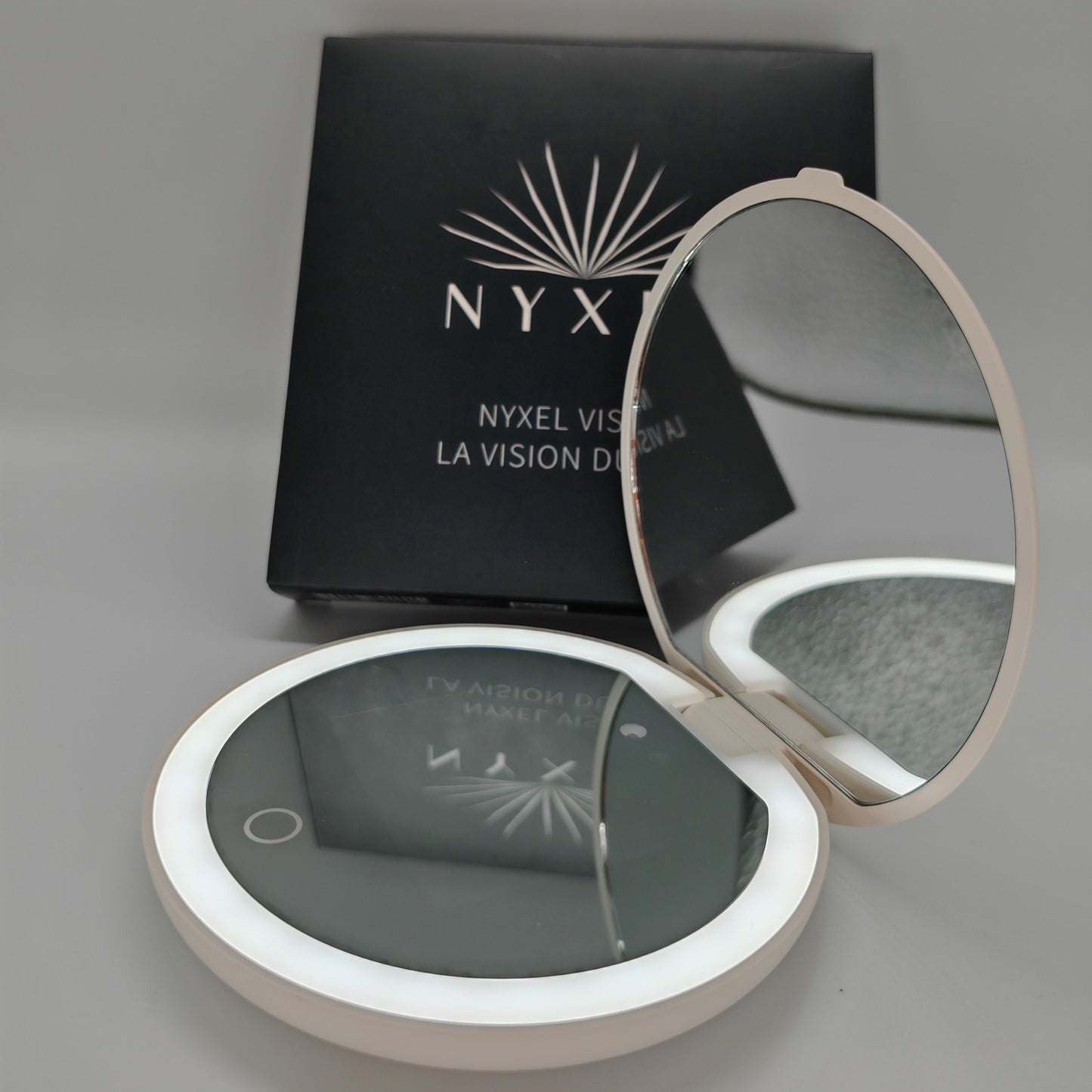 Nyxel Vision | Miroir intelligent UV